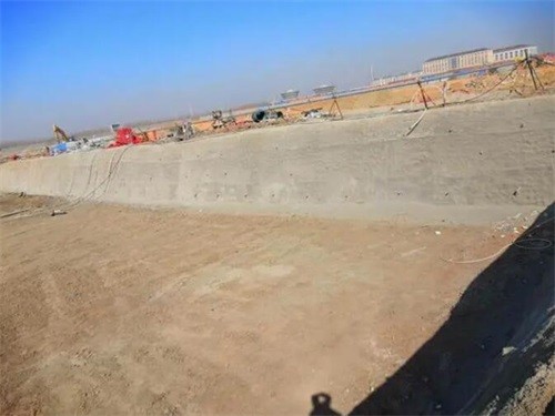 桑珠孜高铁桩基础建设